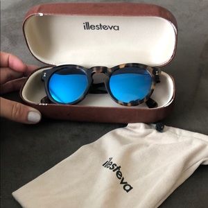 Illesteva Women Leonard Tortoise/Blue Mirror